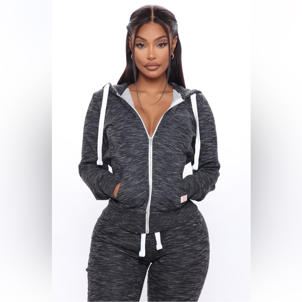 Fashion Nova 2 Piece Jogger Set